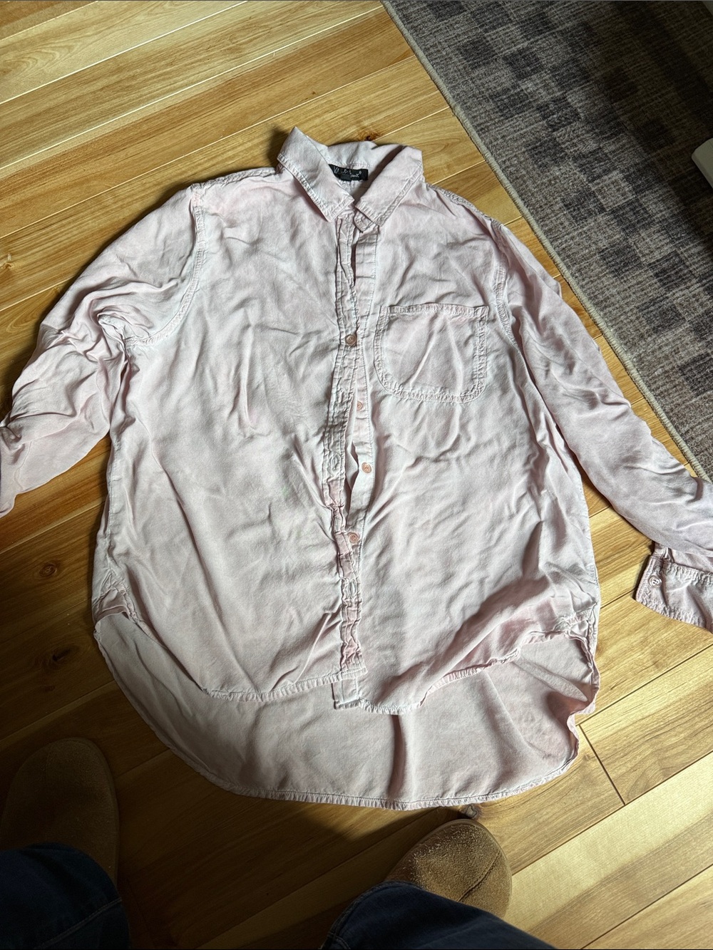 Velvet Heart Light Pink Women's Button-Down Shirt